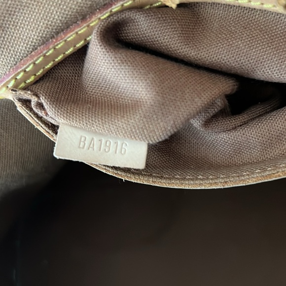 Louis Vuitton Alma to add to your collection - Picture 7 of 7